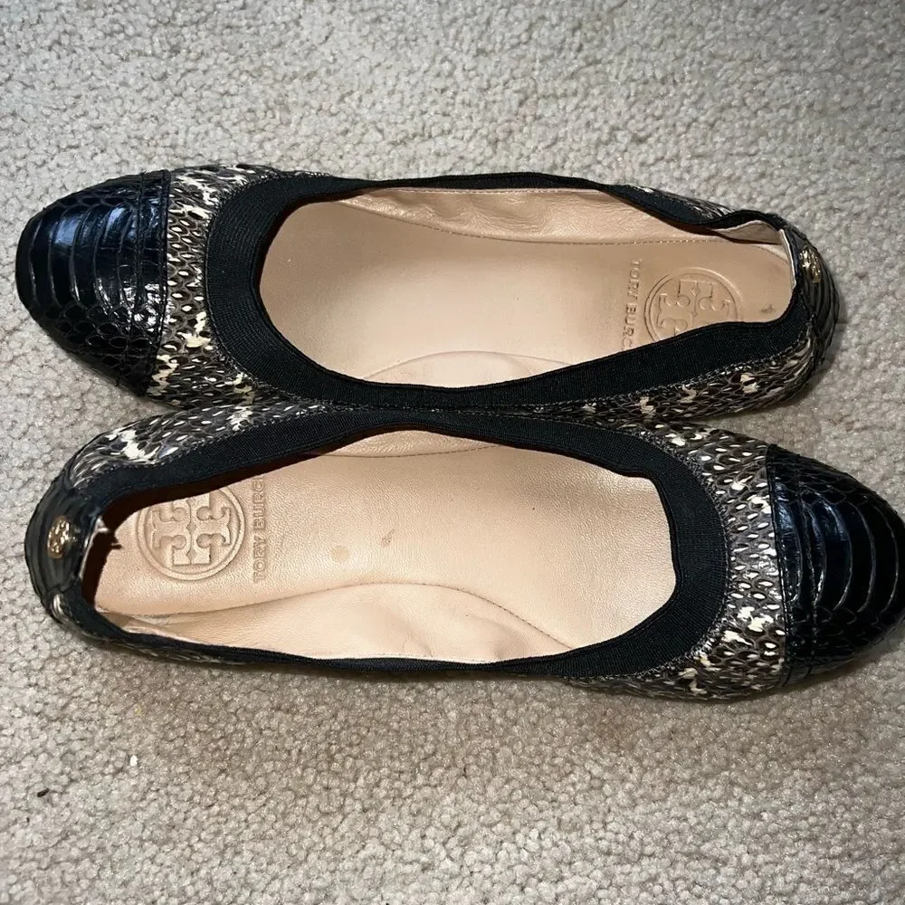 Tory Burch Snake Cap Toe Flats Size 7.5